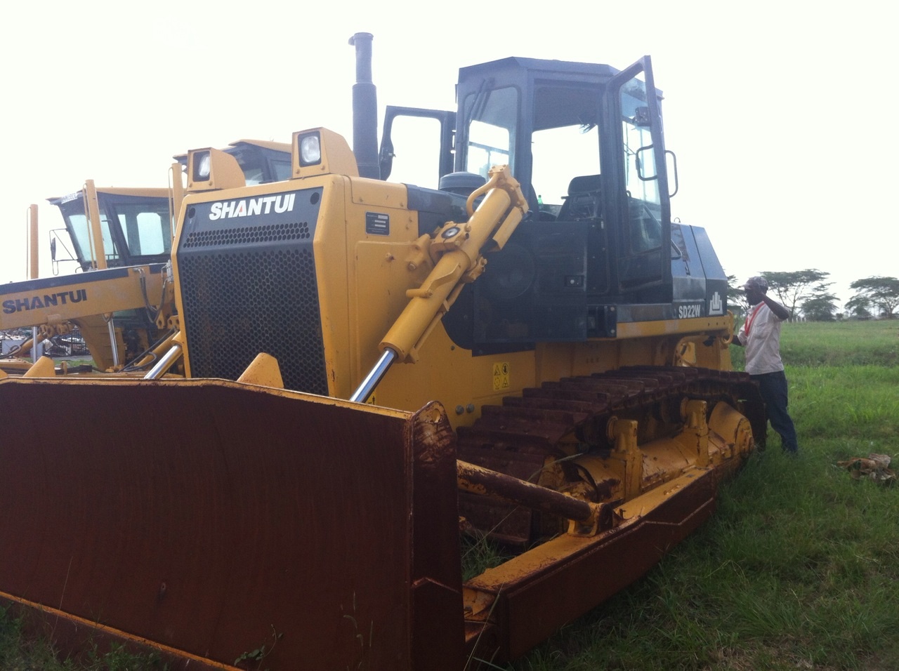 Shantui Dozer SD22 For Hire